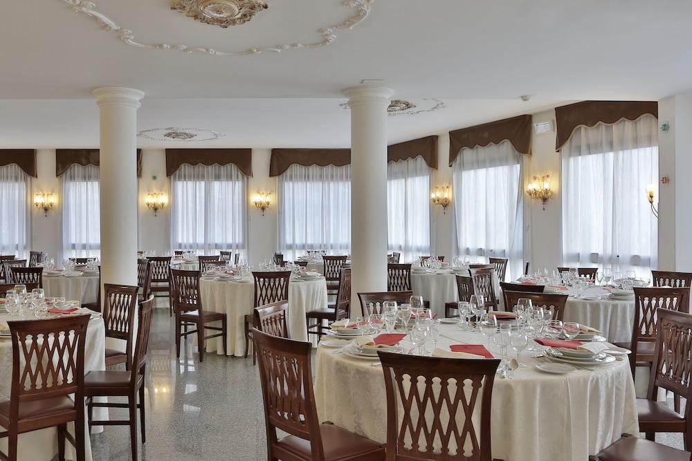Hotel Windsor Savoia Assisi Exterior photo