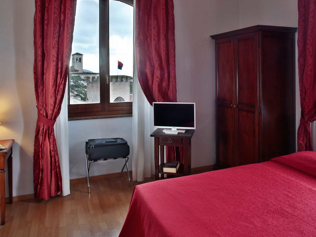 Hotel Windsor Savoia Assisi Exterior photo