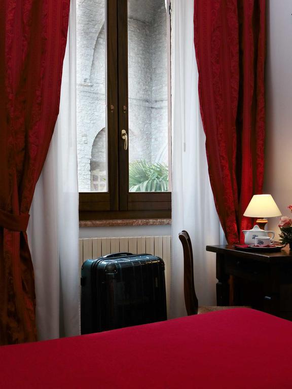 Hotel Windsor Savoia Assisi Exterior photo