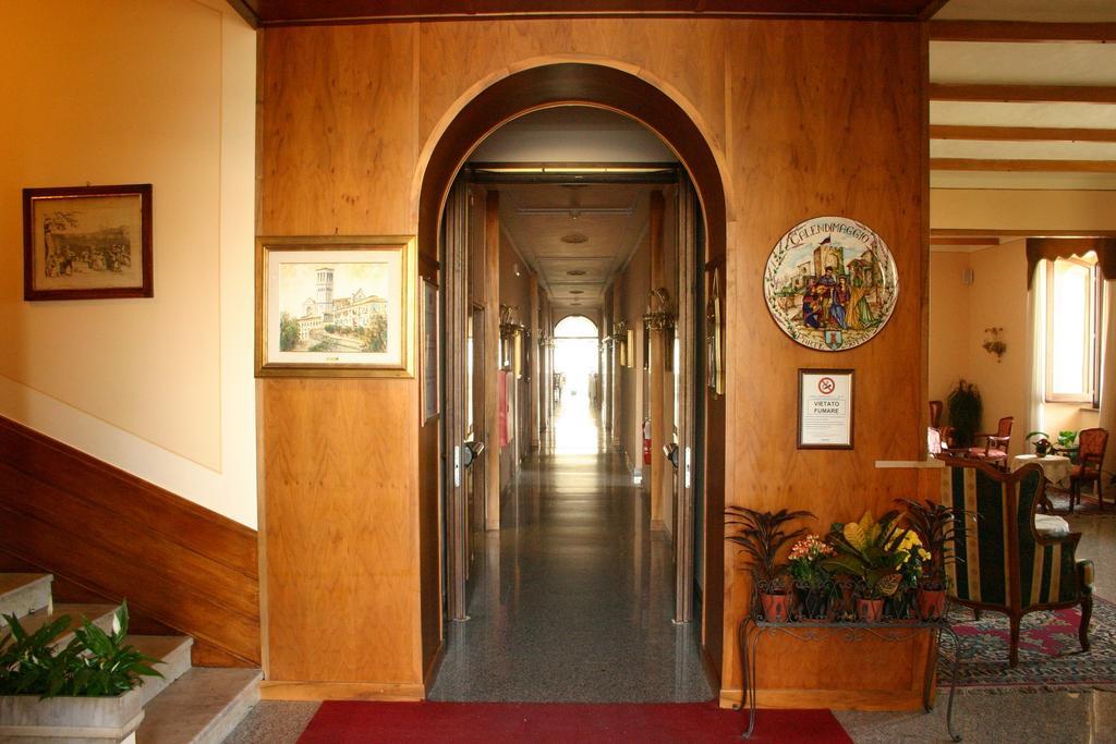 Hotel Windsor Savoia Assisi Exterior photo