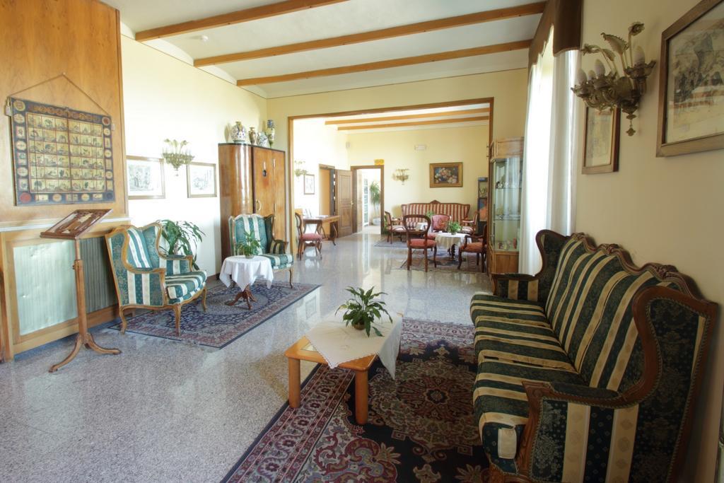 Hotel Windsor Savoia Assisi Exterior photo